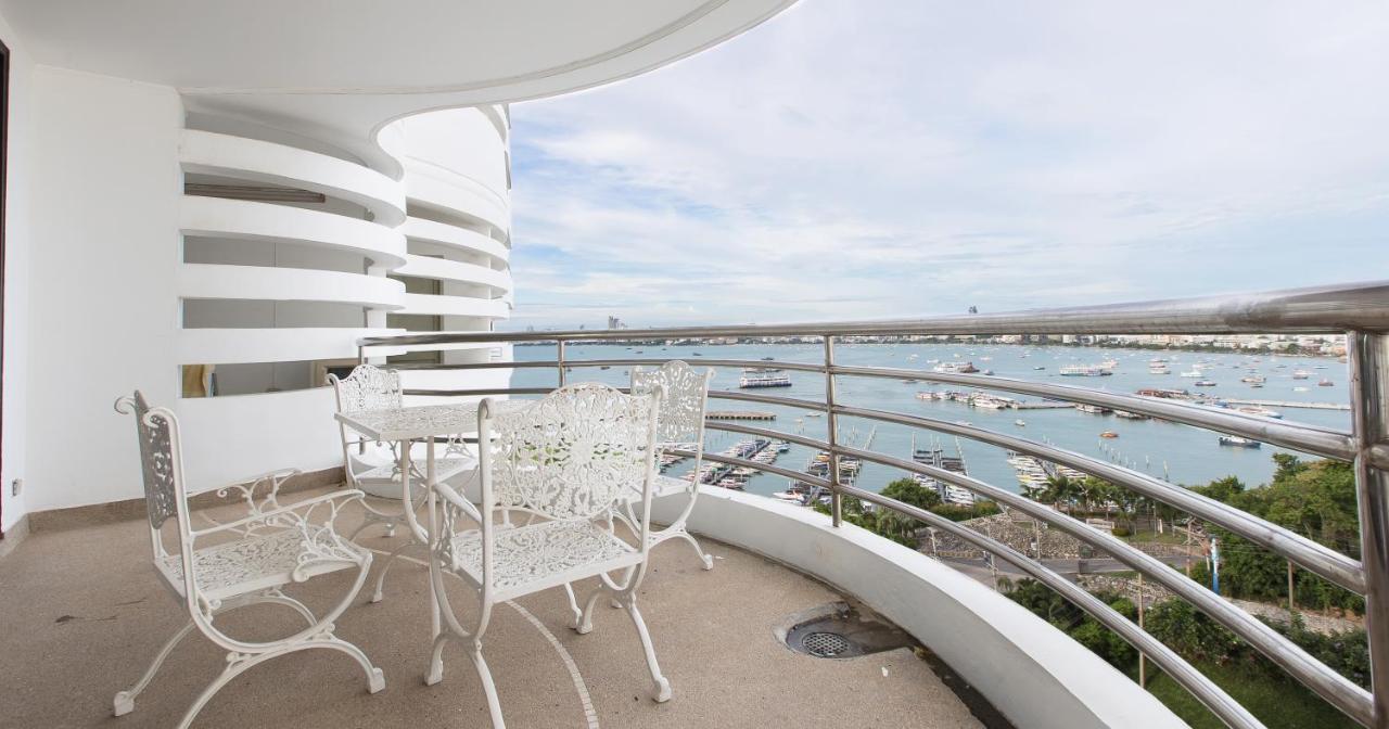 Spacious Room With Ocean & City View Pattaya Ngoại thất bức ảnh