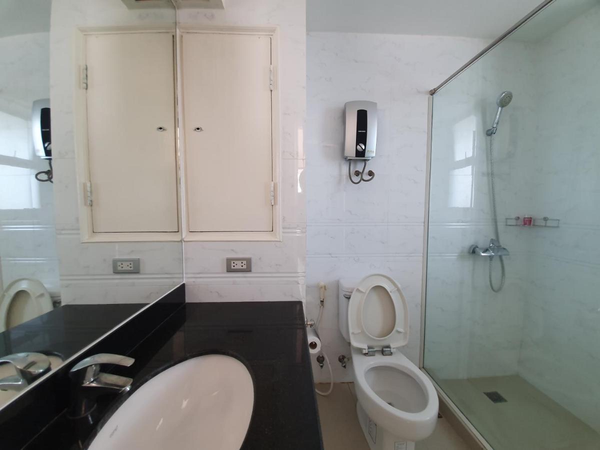 Spacious Room With Ocean & City View Pattaya Ngoại thất bức ảnh